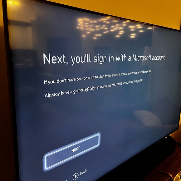 Xbox One S with controller, headset, and games - Picture 3 of 3